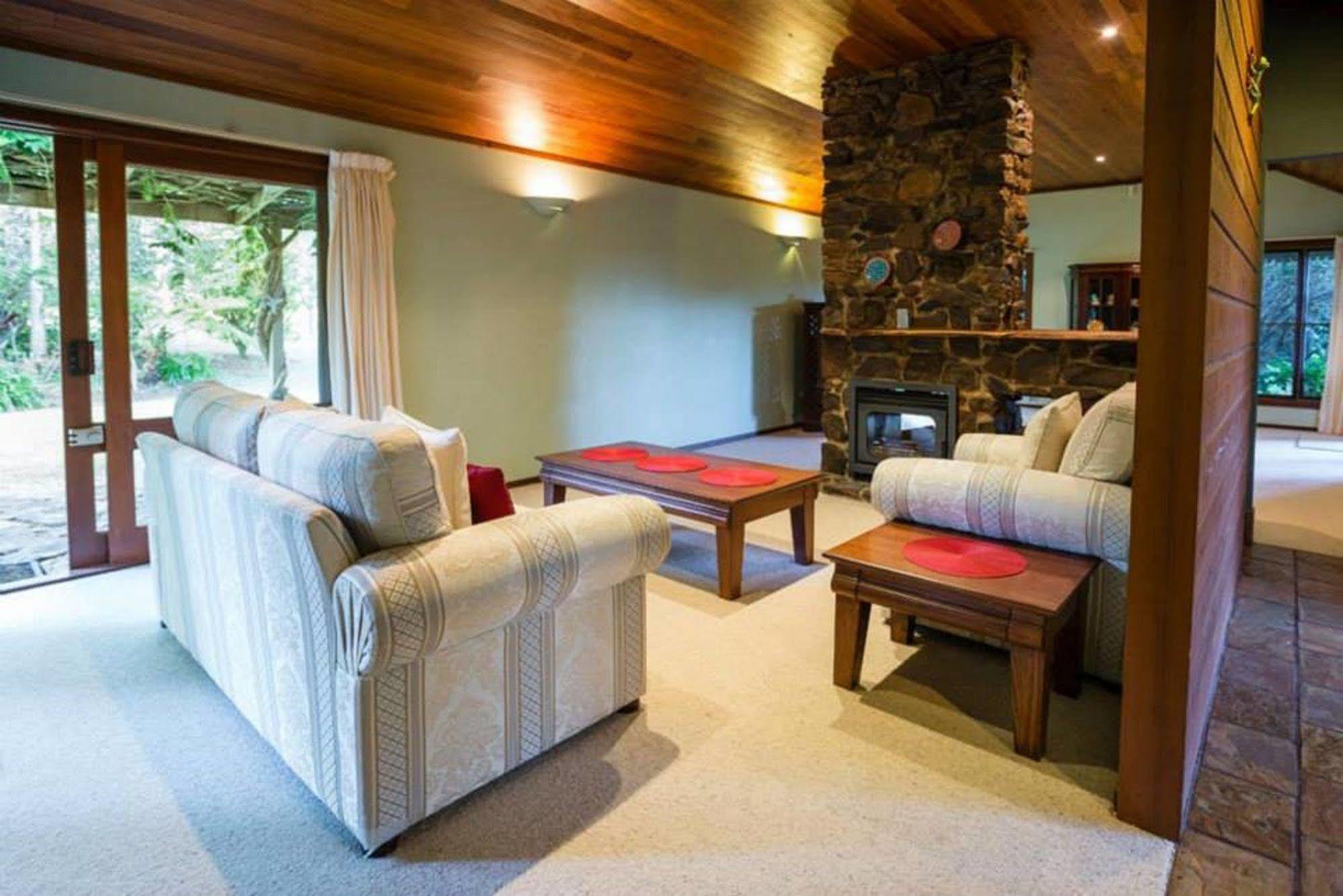 Villa Mt Glorious Getaways Mount Glorious Exterior foto